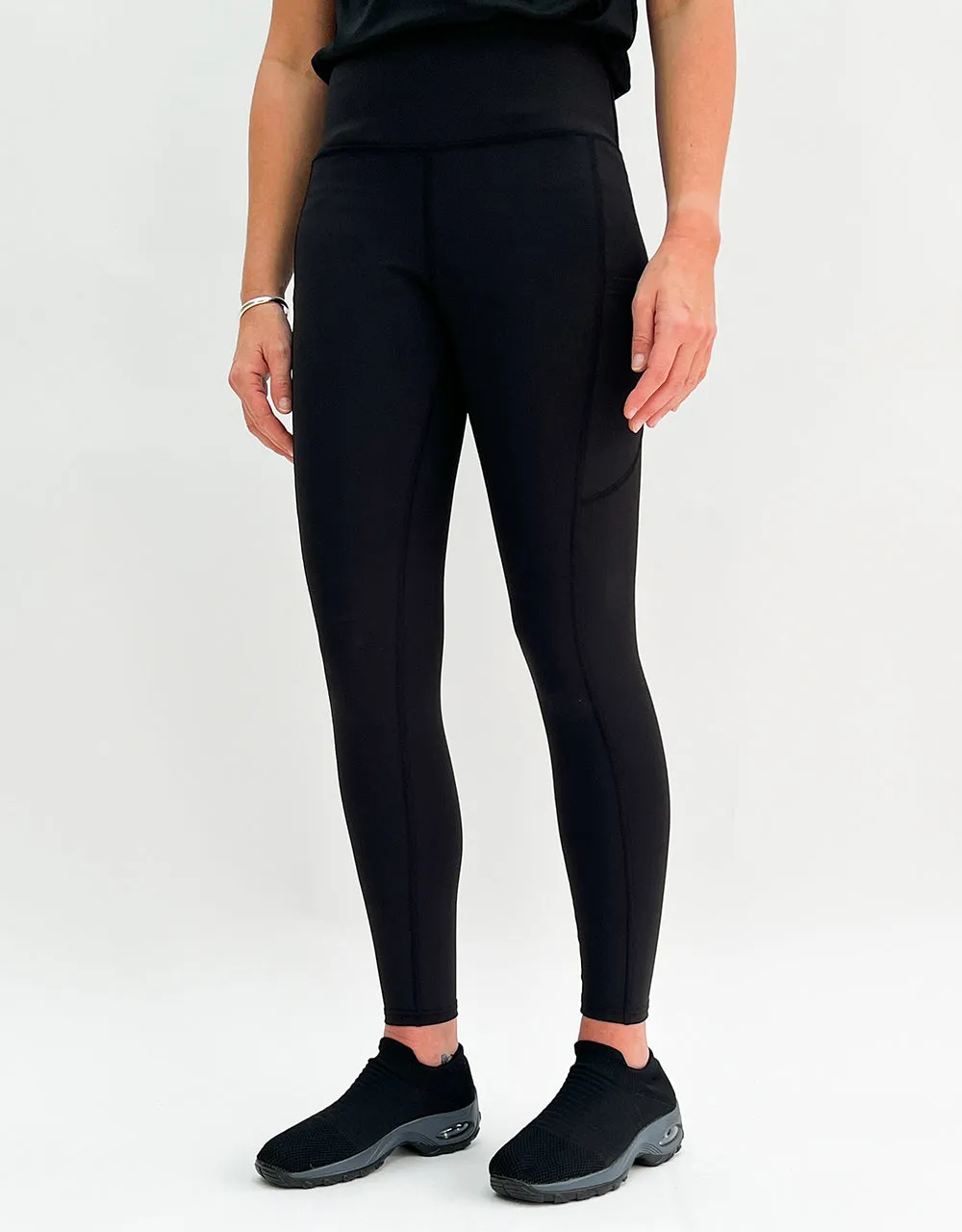 Black Magic Activewear   Pockets