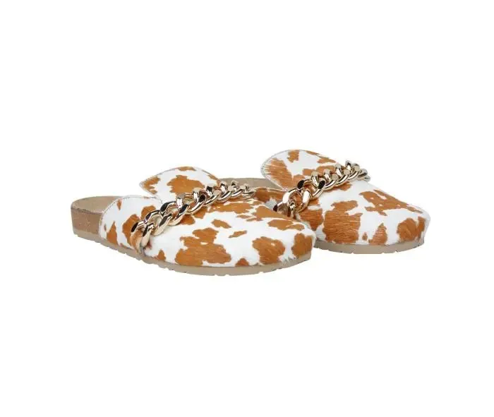 Cowhide Slipon With Chunky Chain