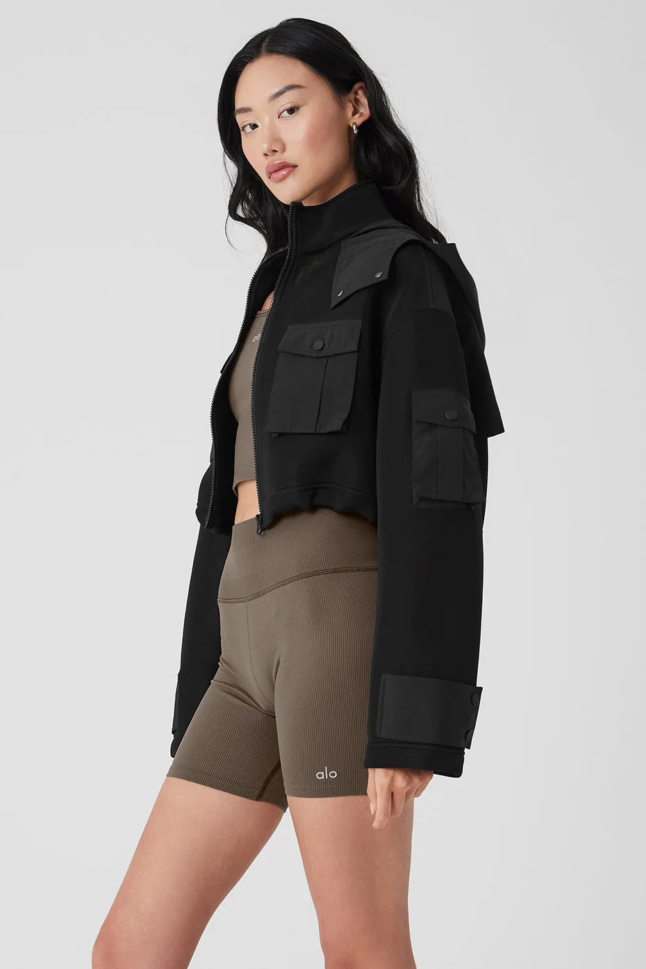 Cropped Engage Cargo Parka - Black