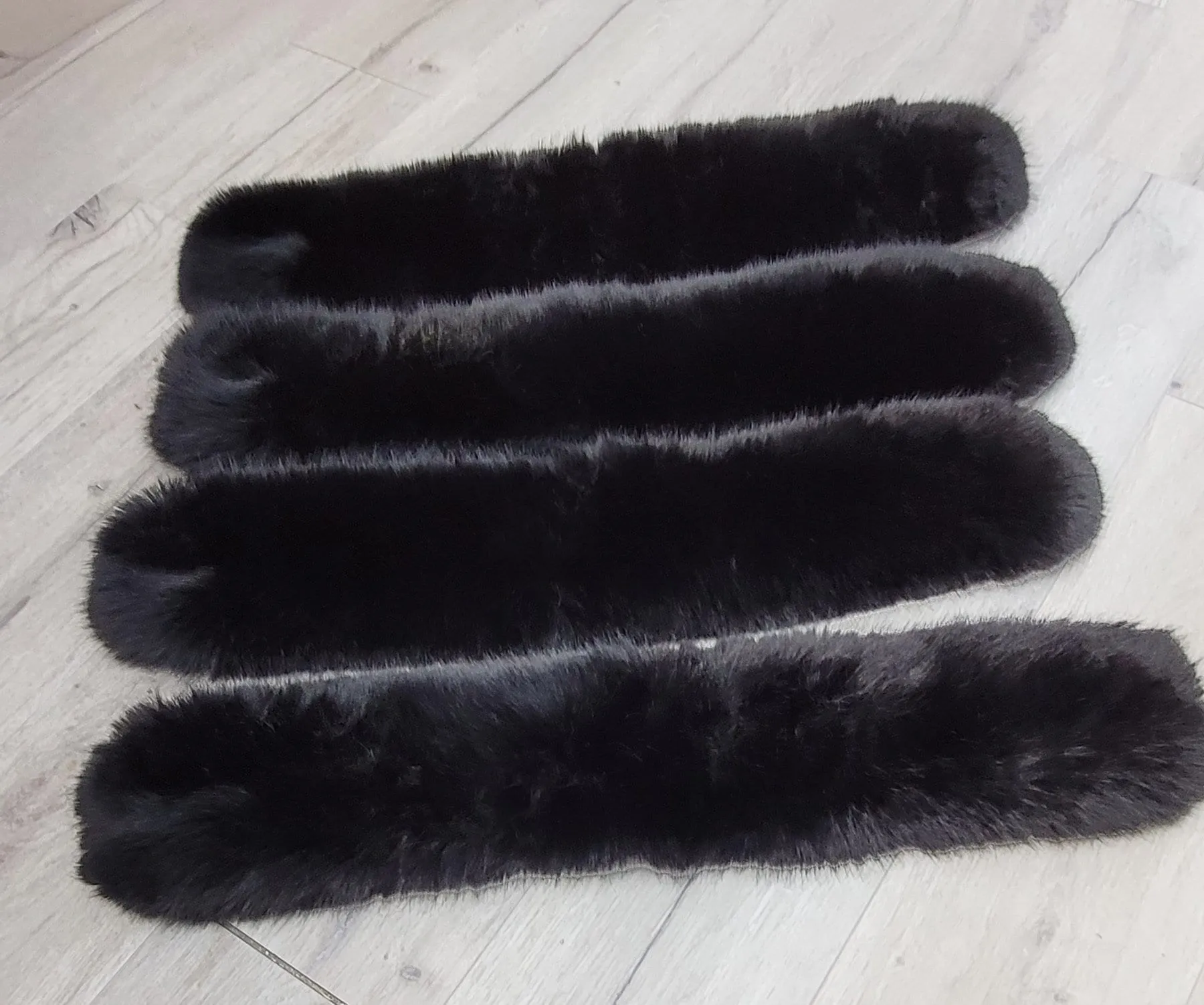 READY to SHIP XL Black Silky Faux Fur Vegan Trim Hood 70 cm, Faux Fur Collar Trim Like Real Fox, Fake Fur, Fur Fabric Ruff, Faux Fur Hood,