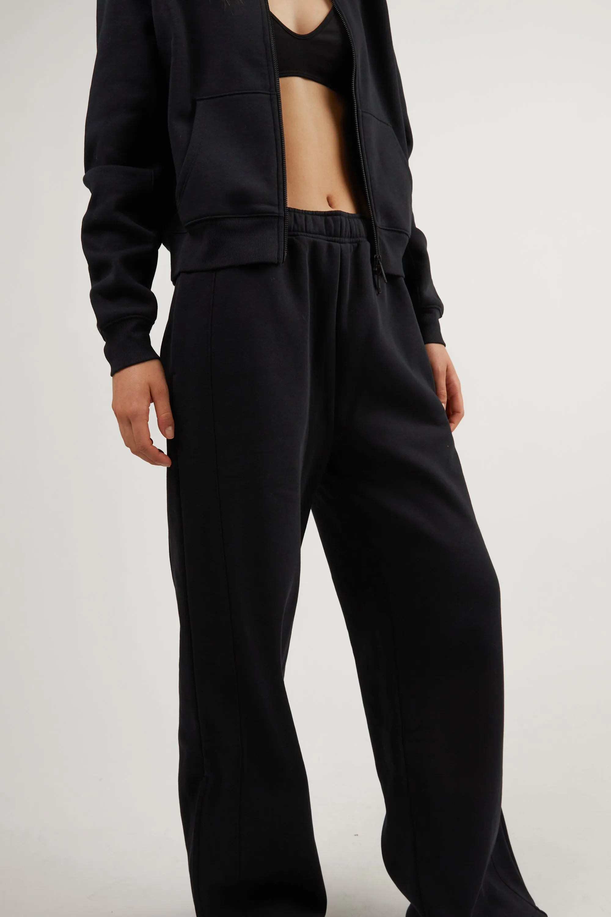 STRAIGHT LEG PANT WITH ZIP DETAIL