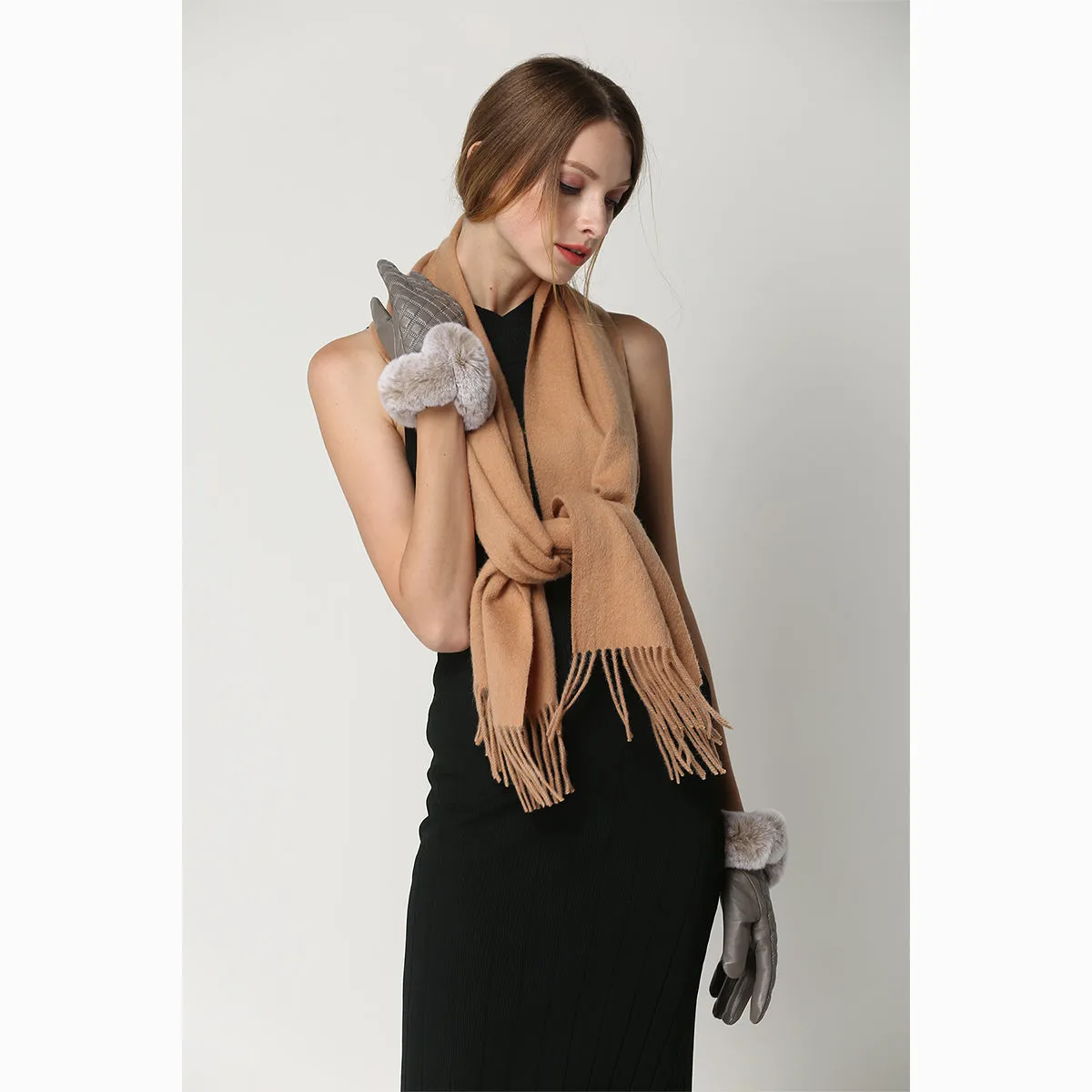 Ugg 100% Wool Scarf Beige