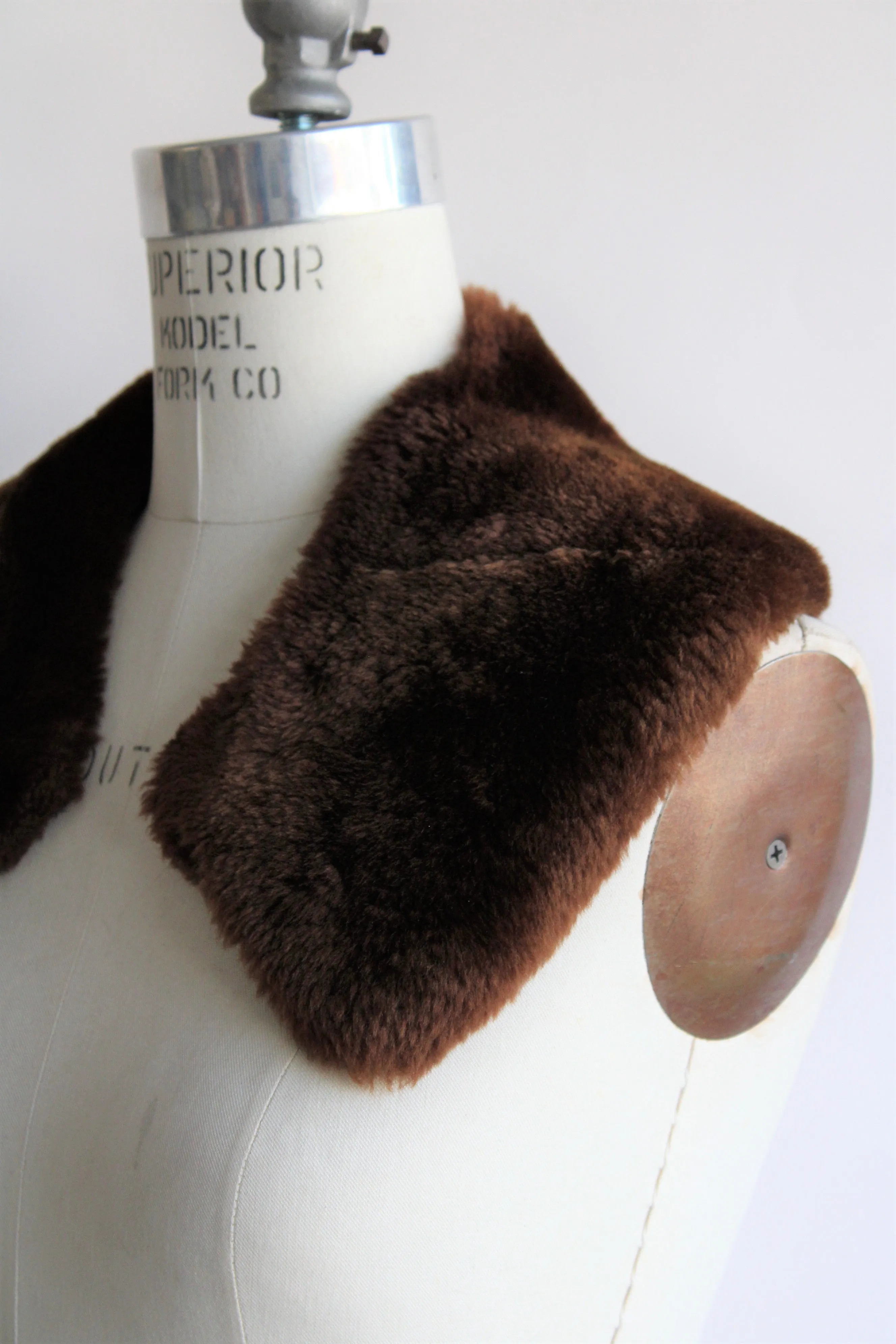 Vintage 1960s Faux Fur Collar