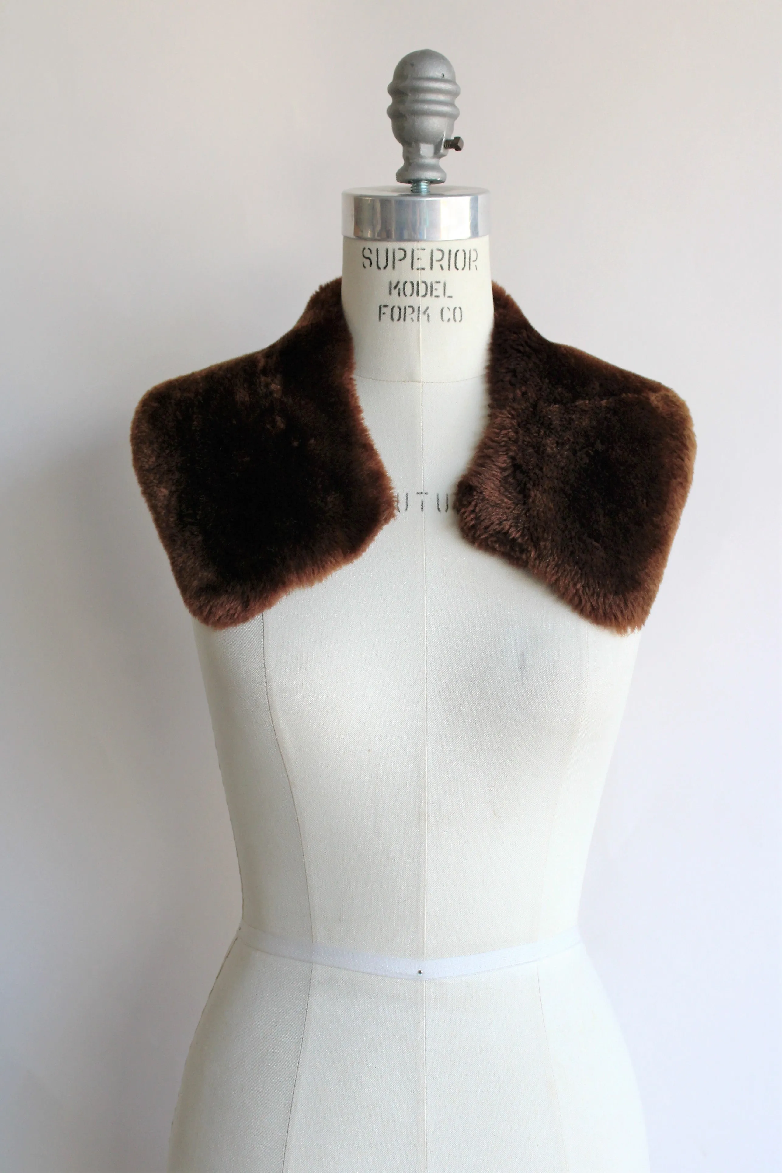 Vintage 1960s Faux Fur Collar